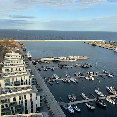 Yacht Park Marina * 格丁尼亚